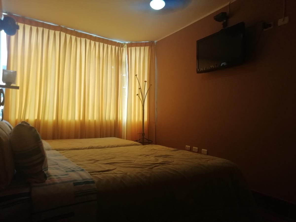 Hospedaje Oasis Chiclayo Exterior photo